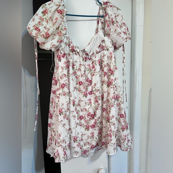 House of CB Princess Rose Print Mini Dress - Plus Cup - Picture 3 of 6